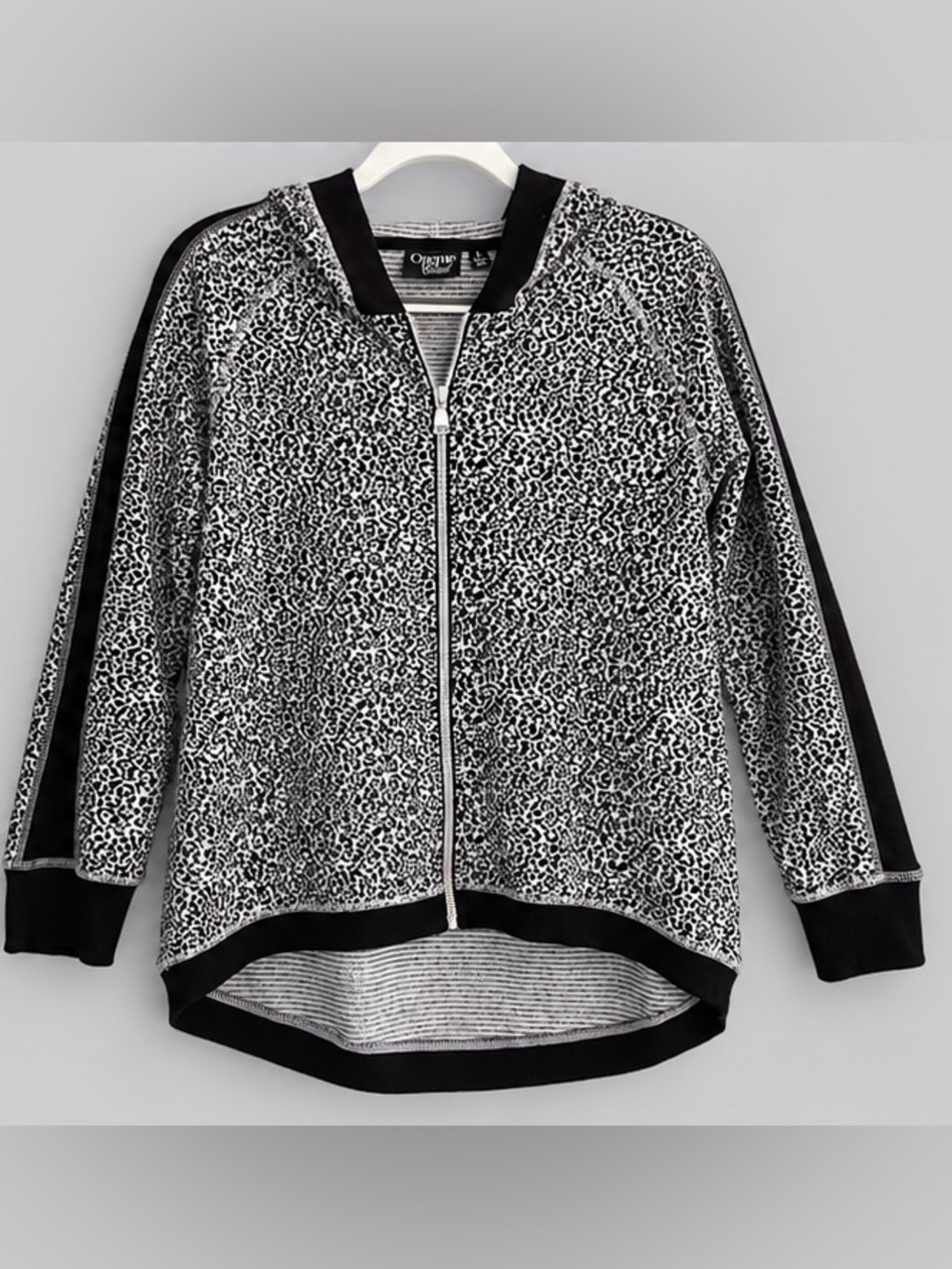 Onque Casuals Large Black & White Leopard Zip-Front Bomber
